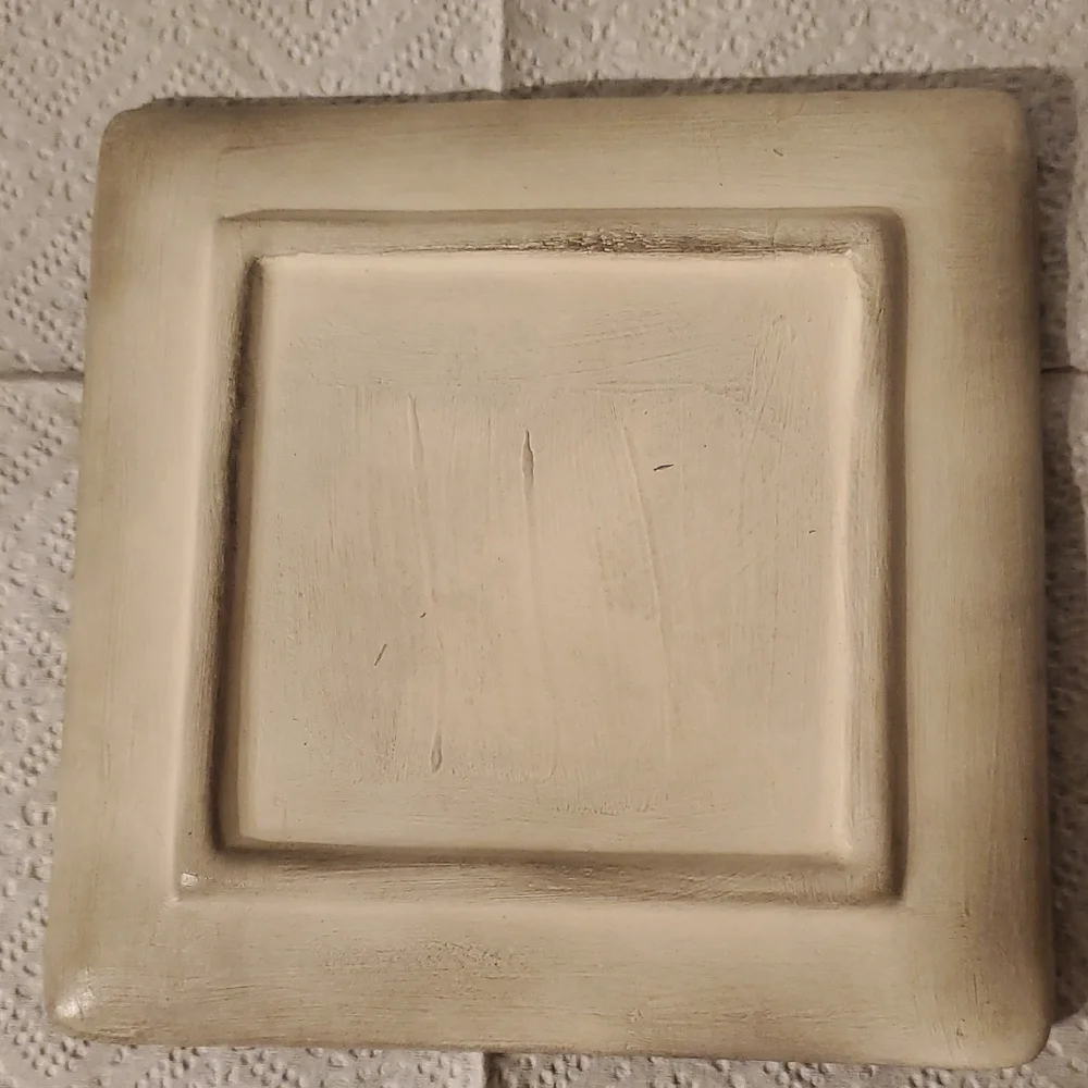 Elegant Pinecone Decorative Plate